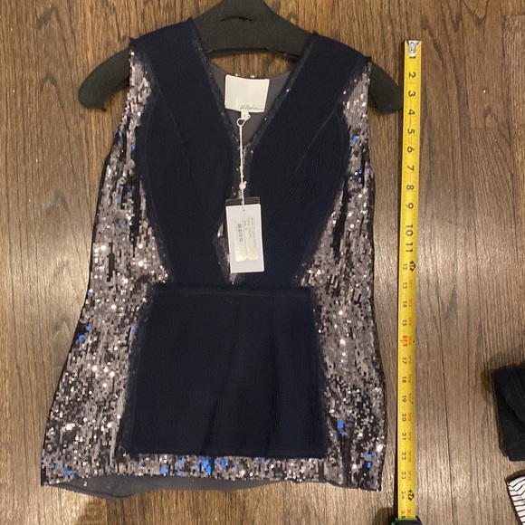 3.1 Phillip Lim Liquid Sequin V Neck Top with pintucked chiffon - Picture 9 of 11